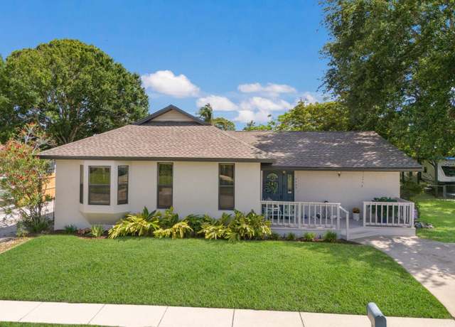 Property at 5403 2nd Ave W, Bradenton, FL 34209, 3 beds, 3 baths