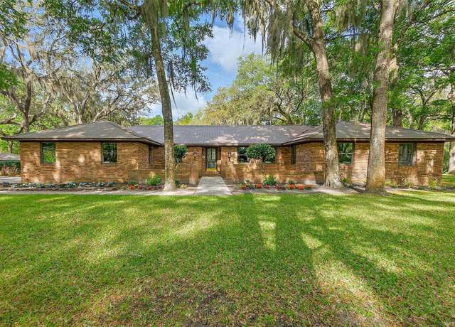 Property at 3649 Lone Wolf Trl, St Augustine, FL 32086, 3 beds, 3.5 baths