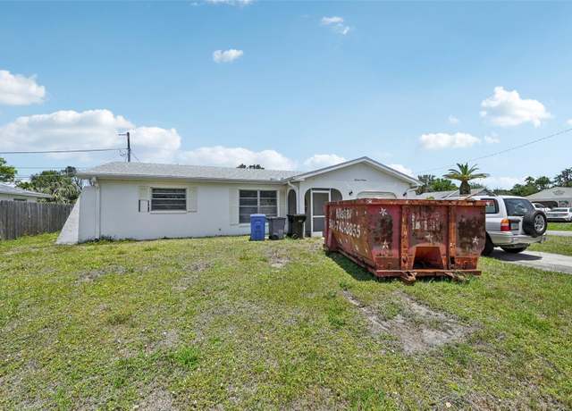 Property at 1316 Ridgewood Ave, Venice, FL 34285, 2 beds, 2 baths