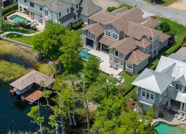 Property at 9916 Lone Tree Ln, Orlando, FL 32836, 5 beds, 4 baths