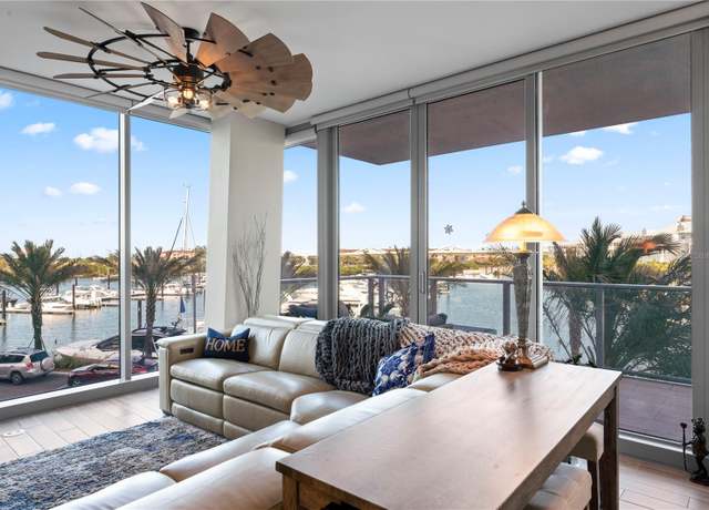 Property at 5120 Marina Way #2208, Tampa, FL 33611, 3 beds, 2.5 baths
