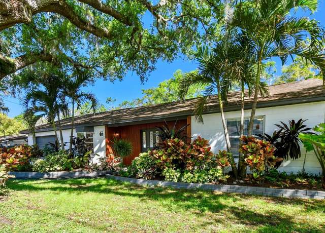 Property at 18846 Tracer Dr, Lutz, FL 33549, 3 beds, 2 baths