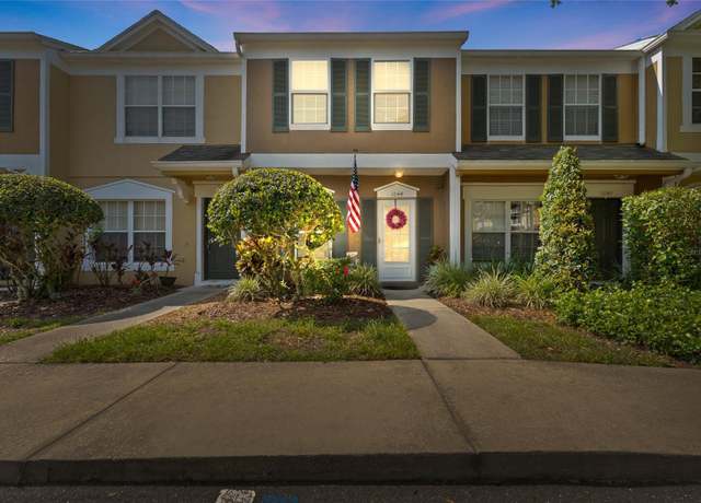 Property at 1044 Kennewick Ct, Wesley Chapel, FL 33543, 2 beds, 2.5 baths