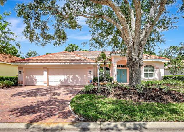 Property at 4730 Old Farm Rd, Sarasota, FL 34233, 4 beds, 3 baths
