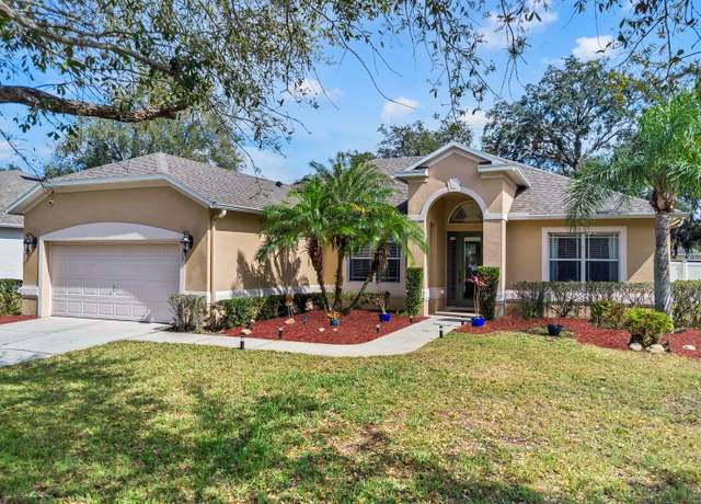 Property at 1913 Lazy Oaks Loop, St Cloud, FL 34771, 3 beds, 2 baths