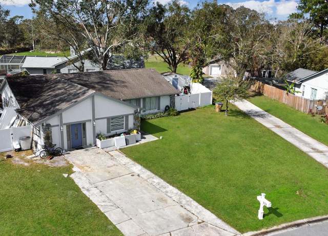Property at 830 E Flag Ln, Kissimmee, FL 34759, 4 beds, 2 baths
