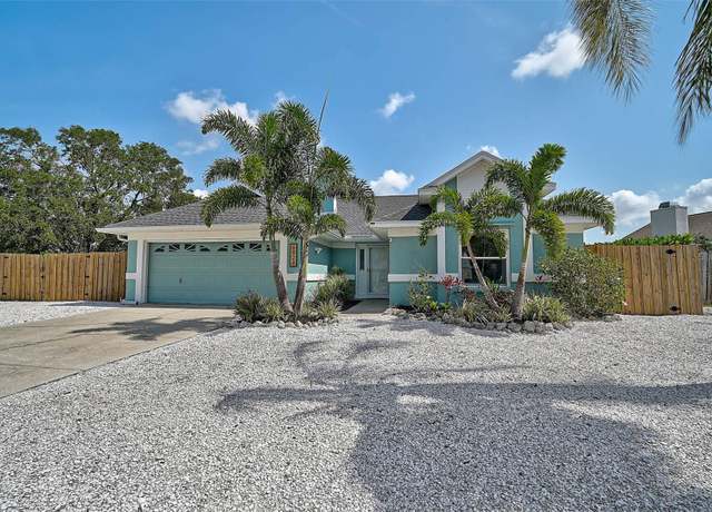 Property at 6924 34th Ave W, Bradenton, FL 34209, 3 beds, 2 baths