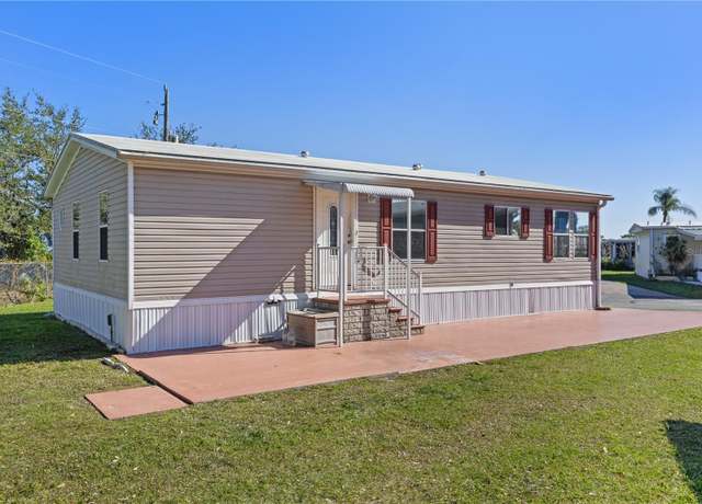 Property at 1000 Kings Hwy #4, Port Charlotte, FL 33980, 2 beds, 2 baths