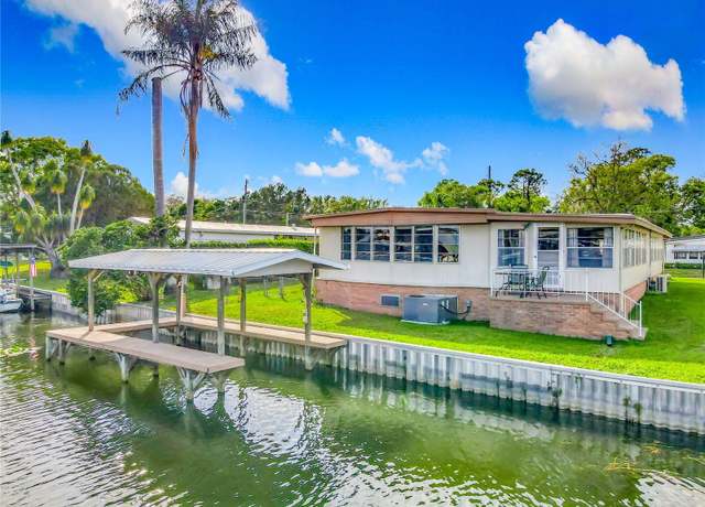 Property at 12706 Lake Dora Cir, Tavares, FL 32778, 3 beds, 2 baths