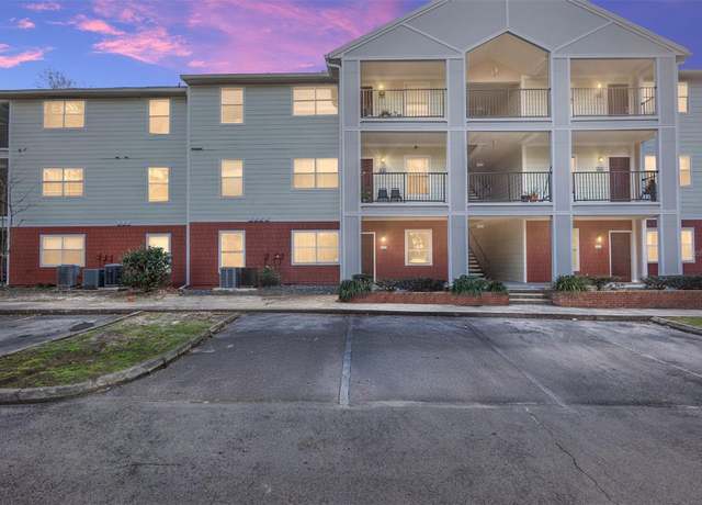 Property at 2360 SW Archer Rd #607, Gainesville, FL 32608, 2 beds, 2 baths