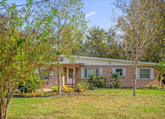 Property at 32 Virginia Ave, Deland, FL 32724, 3 beds, 2 baths