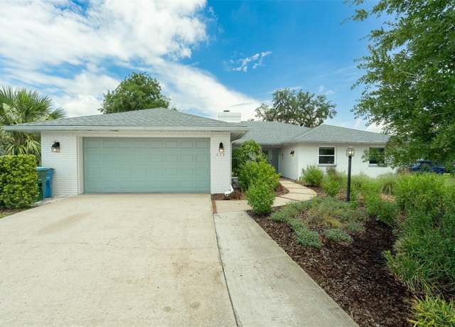 Property at 111 Woodstream CT Ct, Maitland, FL 32751, 5 beds, 4 baths