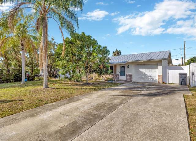 Property at 6598 26th St N, St Petersburg, FL 33702, 3 beds, 2 baths