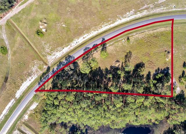 Property at 38514 Wooded Meadow Dr, Umatilla, FL 32784
