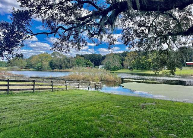 Property at 5890 SE 145th St, Summerfield, FL 34491, 2 beds, 2 baths