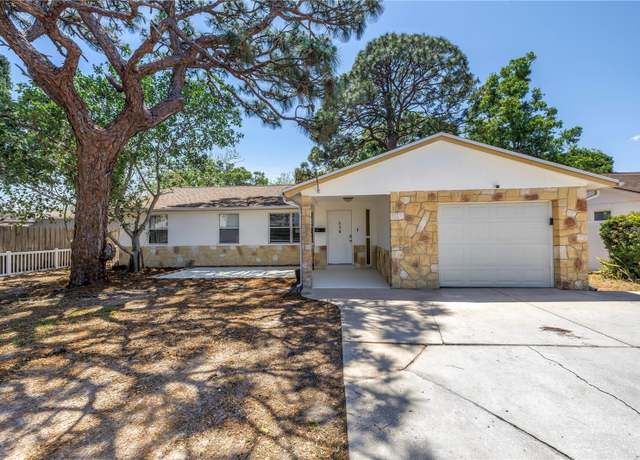 Property at 518 62nd Ave NE, St Petersburg, FL 33702, 4 beds, 2 baths