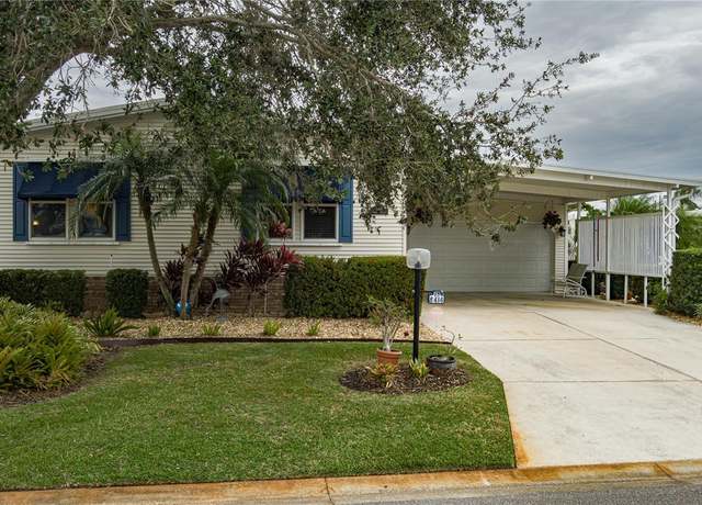 Property at 8414 Imperial Cir, Palmetto, FL 34221, 3 beds, 2 baths