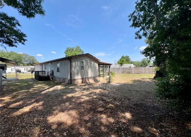 Property at 14225 SE 93rd Ct, Summerfield, FL 34491, 2 beds, 2 baths