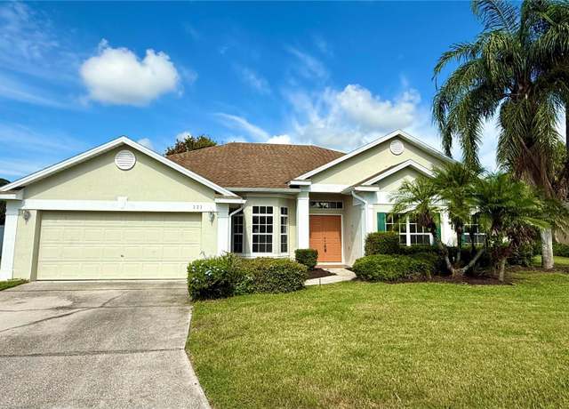 Property at 121 Sand Pine Ln, Davenport, FL 33837, 4 beds, 3 baths