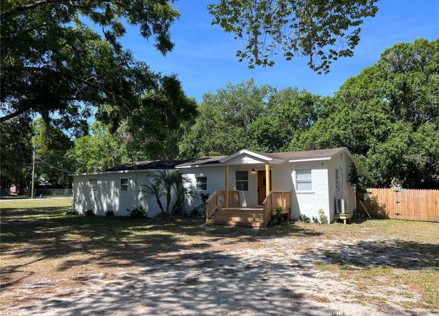 Property at 1550 Robin St, Auburndale, FL 33823, 3 beds, 2 baths