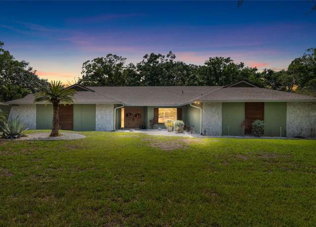 Property at 4301 Hudson Ln, Tampa, FL 33618, 4 beds, 3 baths