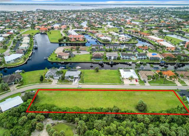 Property at 2807, 2813, 2817, 2823 Magdalina Dr Unit 2829, 2835, Punta Gorda, FL 33950