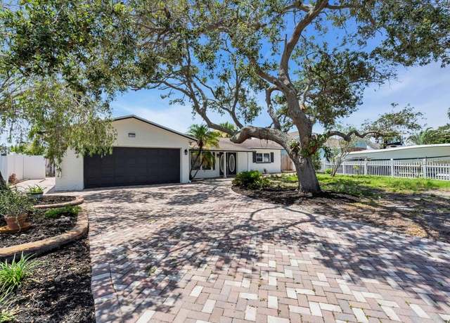 Property at 11490 48th Ave N, St Petersburg, FL 33708, 3 beds, 2 baths