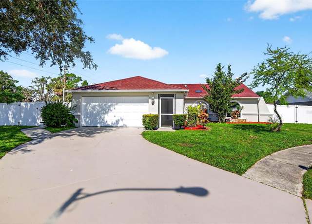 Property at 8005 Pepperidge Ln, Port Richey, FL 34668, 3 beds, 2 baths