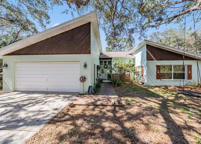 Property at 7065 Red Oak Loop, New Port Richey, FL 34654, 3 beds, 2 baths