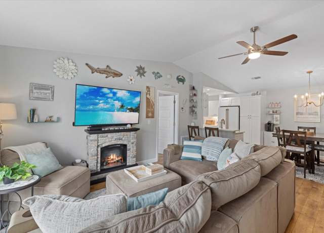 Property at 4023 Center Pointe Pl Unit 3A, Sarasota, FL 34233, 2 beds, 2 baths