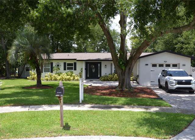 Property at 624 Hager Ct, Deltona, FL 32725, 4 beds, 2 baths