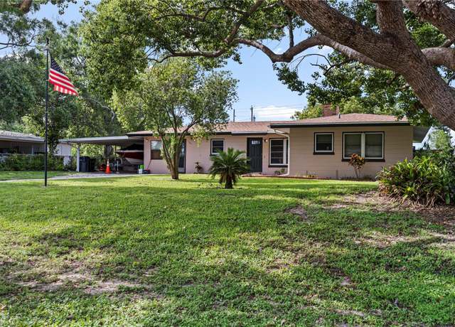 Property at 105 Leslie Ave, Winter Haven, FL 33880, 3 beds, 2 baths