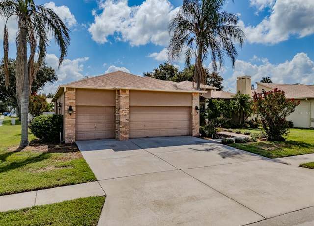 Property at 4401 Blantyre Pl, Valrico, FL 33596, 4 beds, 3 baths