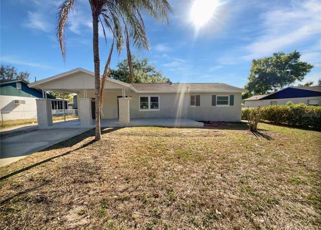Property at 800 Marion Dr, Mount Dora, FL 32757, 3 beds, 1.5 baths