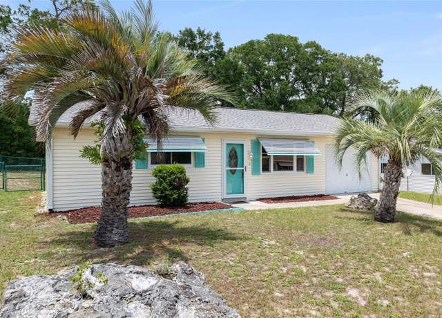 Property at 8247 SW 105th Pl, Ocala, FL 34481, 2 beds, 1 bath
