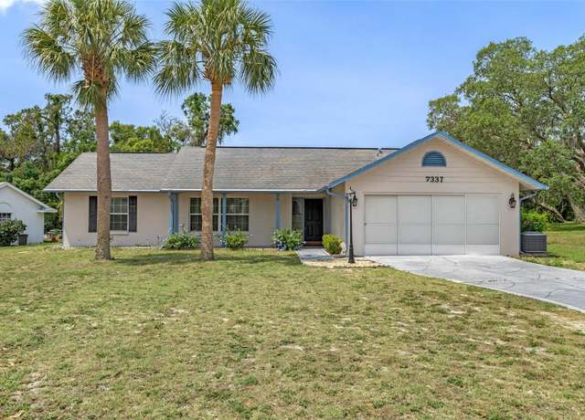 Property at 7337 Glasgow Rd, Weeki Wachee, FL 34613, 3 beds, 2 baths