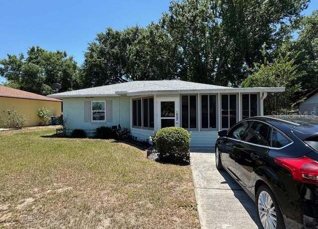 Property at 406 E Grove Ave, Lake Wales, FL 33853, 2 beds, 1 bath