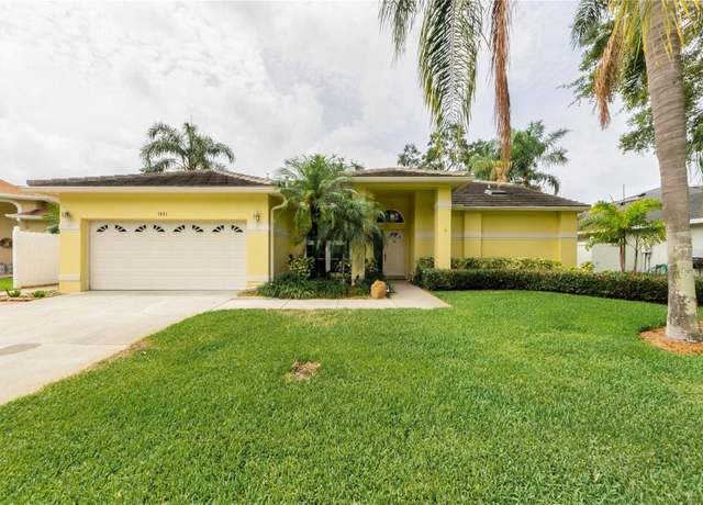 Property at 1051 Glynwood Pl, Dunedin, FL 34698, 4 beds, 2 baths