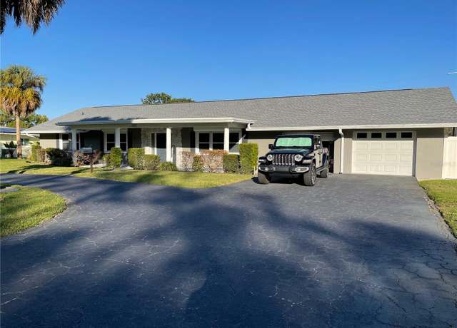 Property at 2207 51st St W, Bradenton, FL 34209, 3 beds, 2 baths