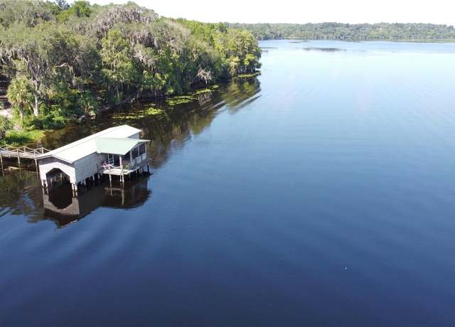 Property at 17051 NE 243rd Place Rd, Fort Mc Coy, FL 32134, 4 beds, 3.5 baths