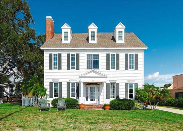 Property at 55 Edgewater Dr, Dunedin, FL 34698, 3 beds, 2.5 baths