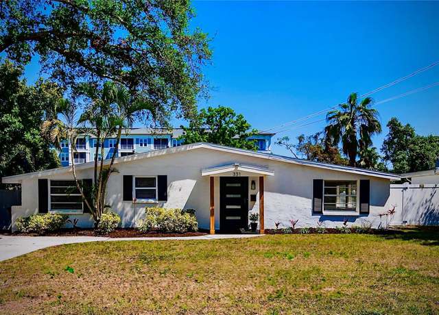 Property at 331 Barbara Cir, Belleair, FL 33756, 3 beds, 2 baths