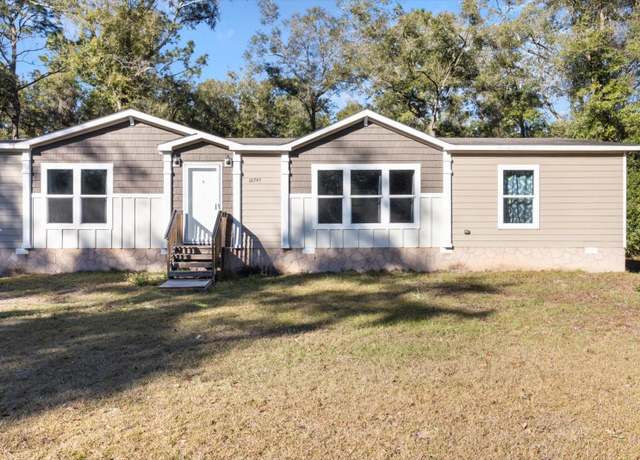 Property at 10795 SW 151st Pl, Dunnellon, FL 34432, 3 beds, 2 baths