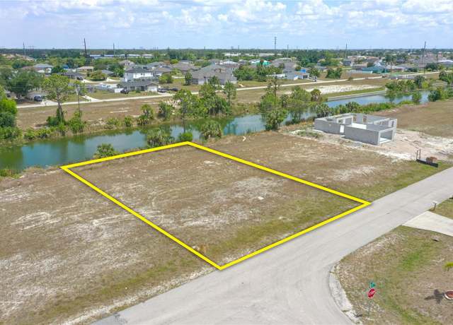 Property at 2831 NE 5th Pl, Cape Coral, FL 33909