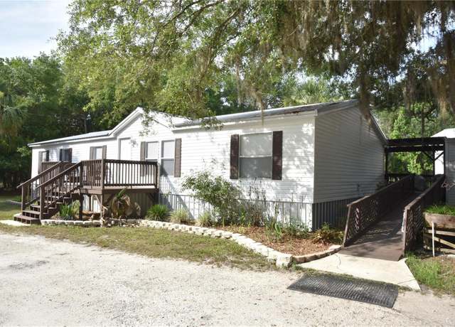 Property at 5011 SE 193rd Pl, Inglis, FL 34449, 4 beds, 2 baths