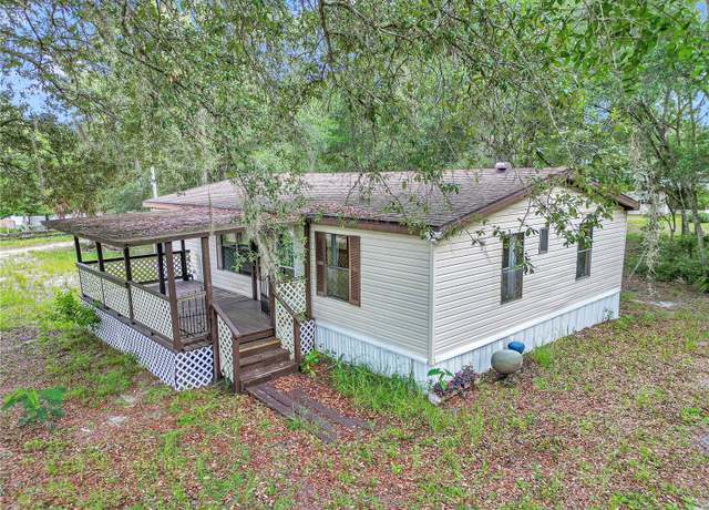 Property at 17445 SE 11th St, Silver Springs, FL 34488, 3 beds, 2 baths