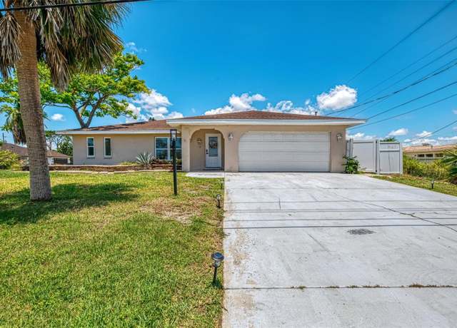 Property at 4321 Shamrock Dr, Venice, FL 34293, 3 beds, 2 baths