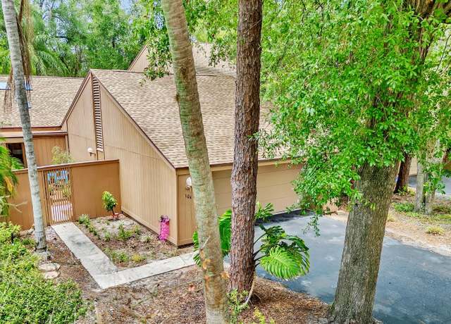 Property at 104 Autumn Dr, Longwood, FL 32779, 2 beds, 2 baths