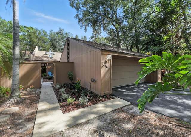 Property at 104 Autumn Dr, Longwood, FL 32779, 2 beds, 2 baths