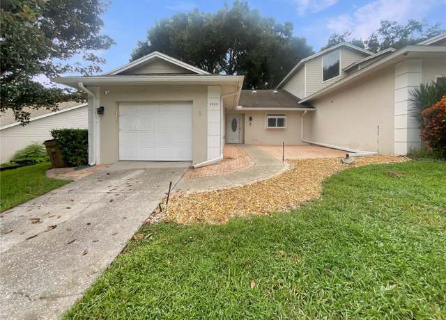 Property at 9028 Village Green Blvd, Clermont, FL 34711, 2 beds, 2 baths
